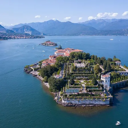 Nicoletta's View - Happy Stresa
