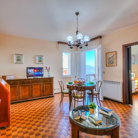 Nicoletta's View - Happy Apartment