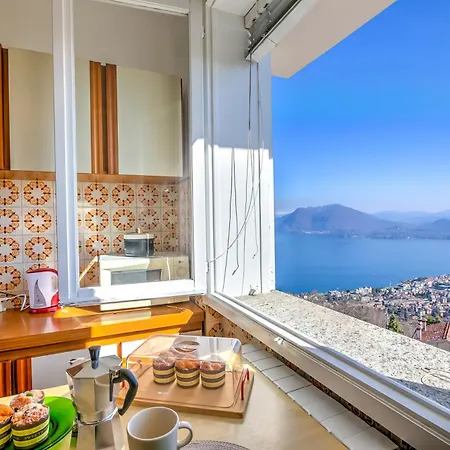 Nicoletta's View With Balcony In - Happy *