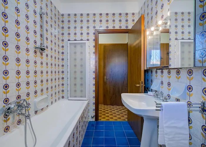 Nicoletta's View - Happy Апартаменты Стреза