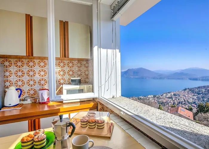 Nicoletta's View - Happy Апартаменты