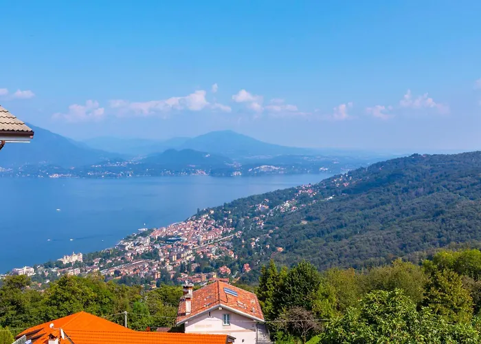 Nicoletta's View - Happy * Стреза