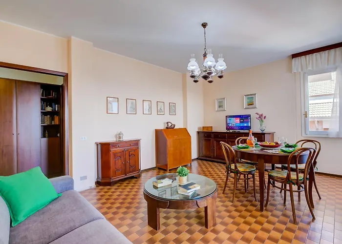 Nicoletta's View - Happy Апартаменты *