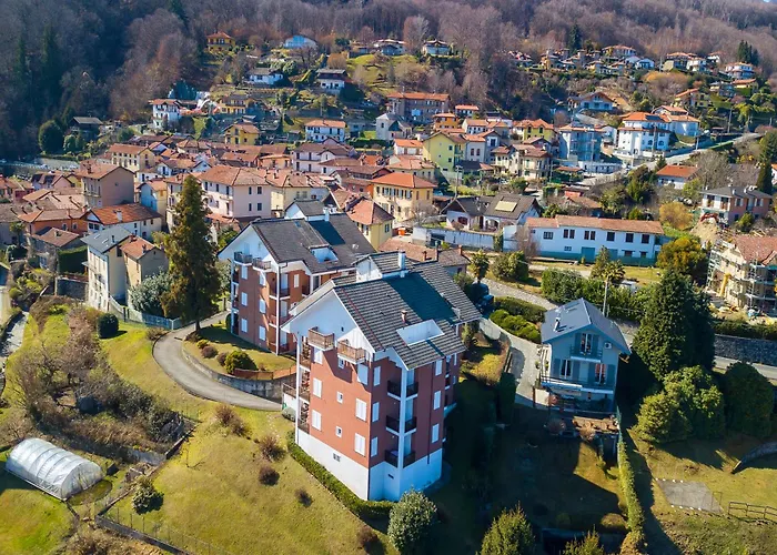 Nicoletta's View - Happy Стреза