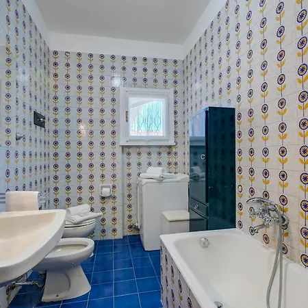 Апартаменти Nicoletta's View - Happy Стреза